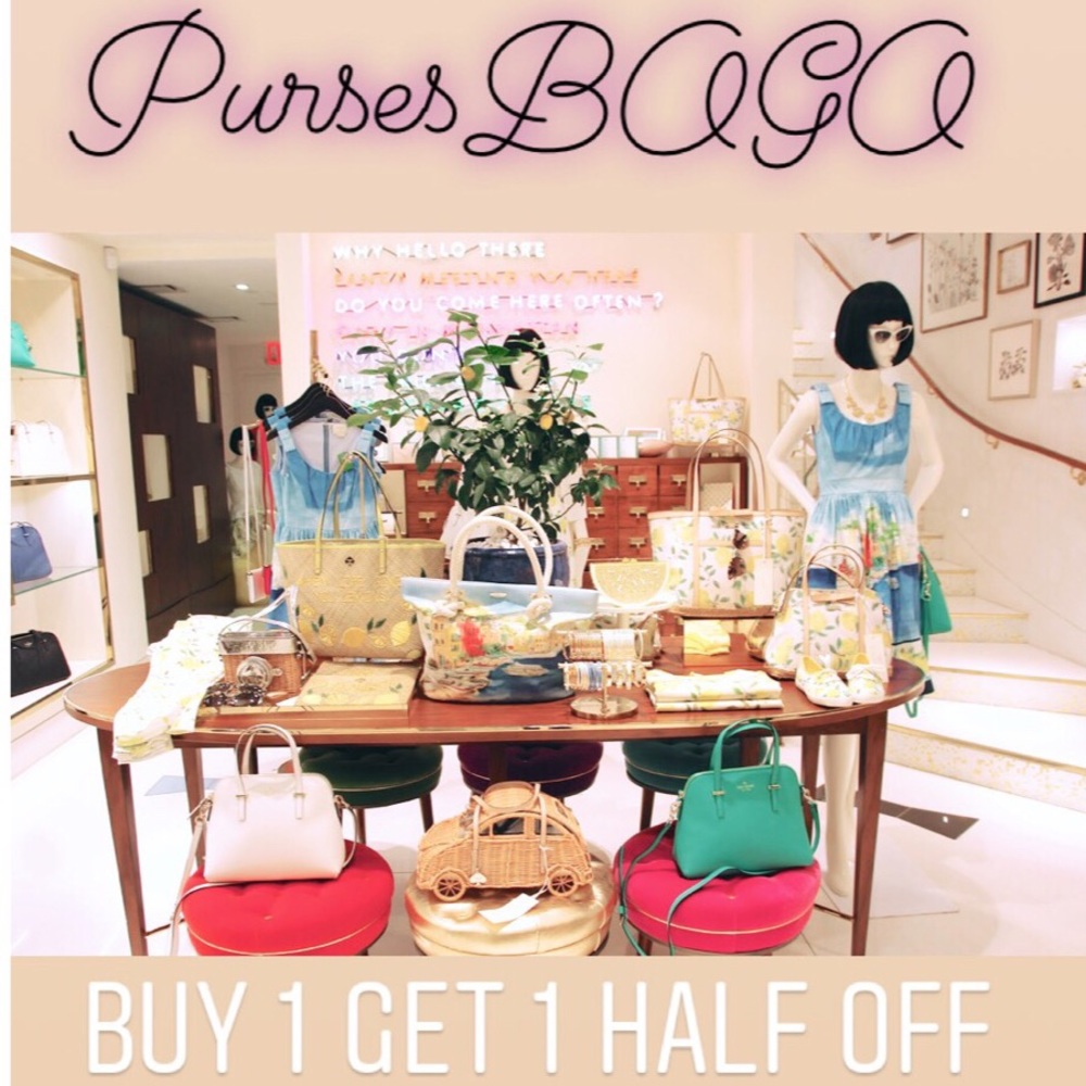 BOGO 50 % OFF PURSES 👛 👝👜 !!!!